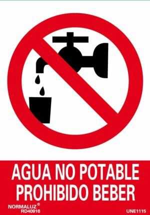 Agua no potable prohibido beber