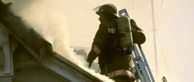 Herido un trabajador de extinción de incendios tras sufrir una caída en Caldas de Luna