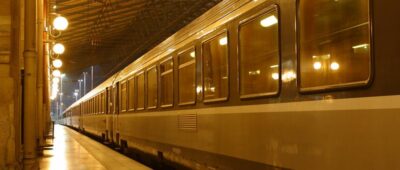 Fomento deberá indemnizar con 192.323 euros a la familia de un obrero atropellado por un tren