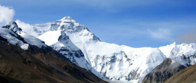 Una avalancha en el Everest dejó al menos 12 muertos