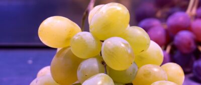 Cuidado con el riesgo de atragantamiento con las uvas de fin de año