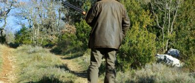 Los agentes rurales de Cataluña llevarán arma y chaleco antibalas en las inspecciones de caza